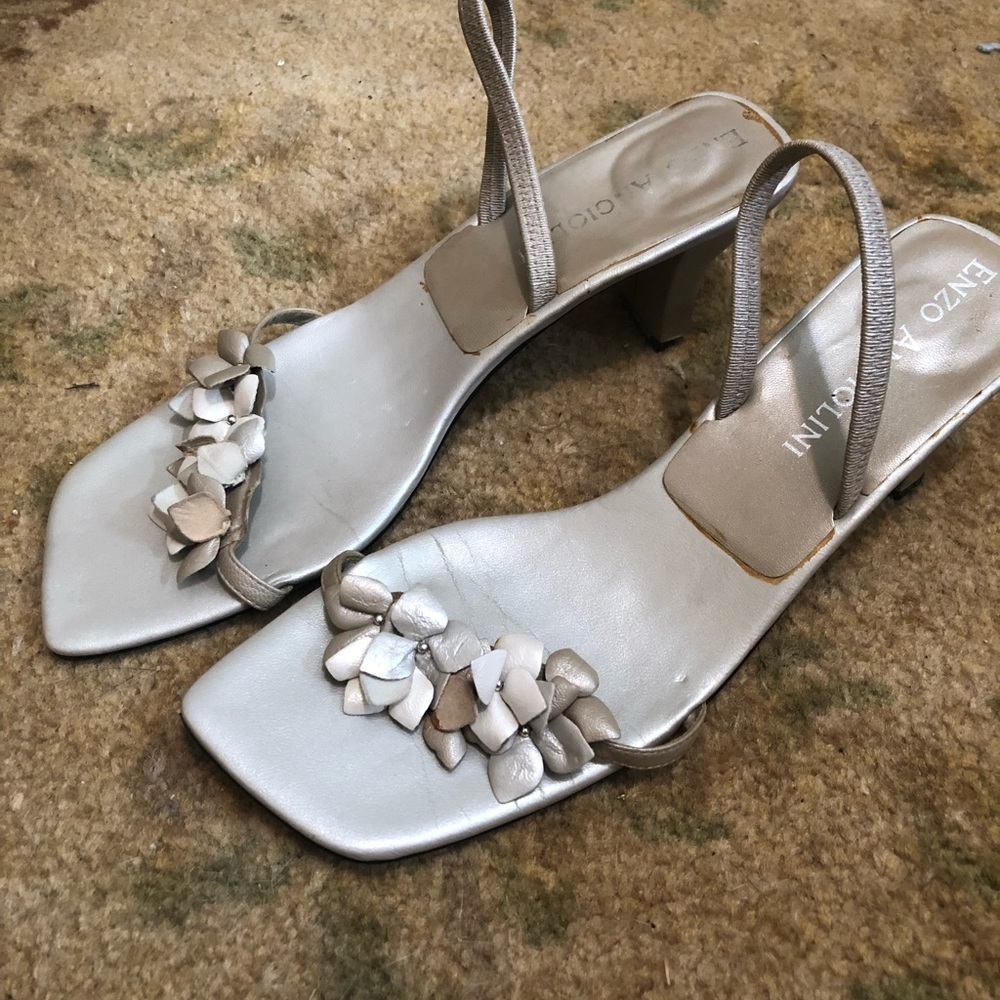 Gorgeous sandals!!! ❤️